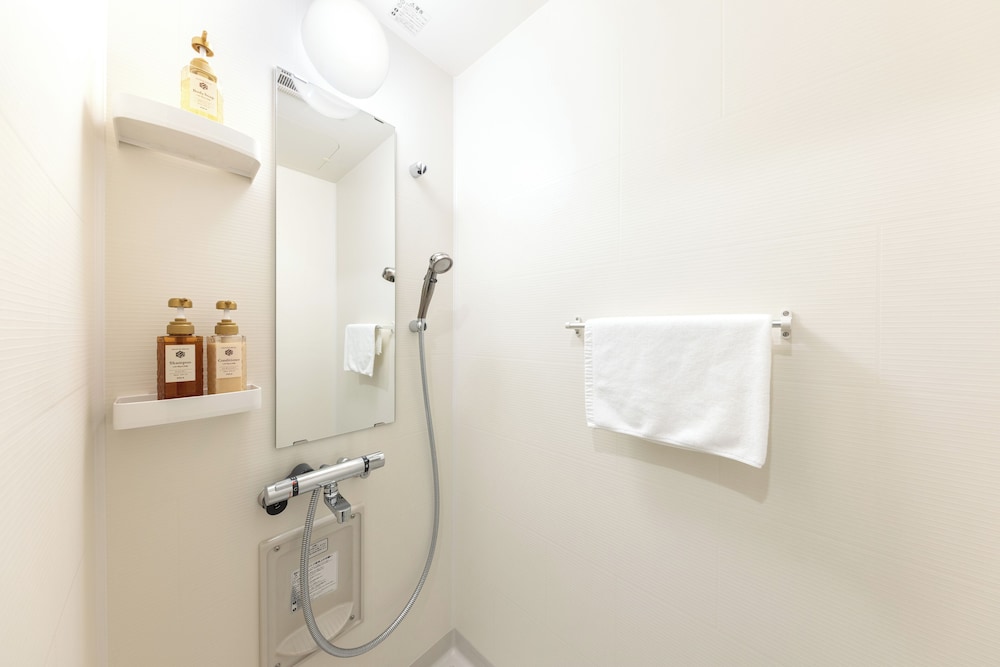 スタンダード ツインルーム 禁煙 (202) バスルーム2 | Living like Hotel 博多駅南