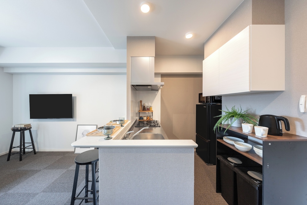 ファミリー スイート 禁煙 (901) 専用キッチン1 | Living like Hotel 博多駅南