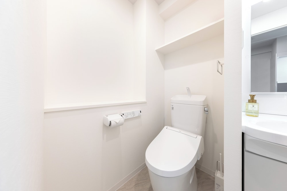 スタンダード ツインルーム 禁煙 (202) バスルーム1 | Living like Hotel 博多駅南