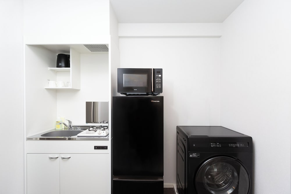 スタンダード ツインルーム 禁煙 (202) 専用キッチン0 | Living like Hotel 博多駅南