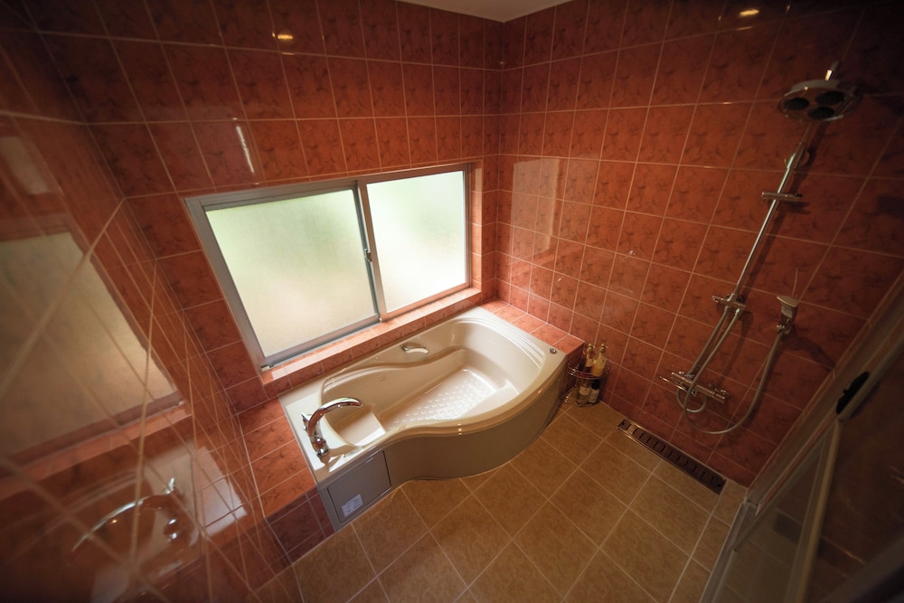 さくら（ペット可） バスルーム0 | 美ら海ビレッジ　もとぶ富士カルスト