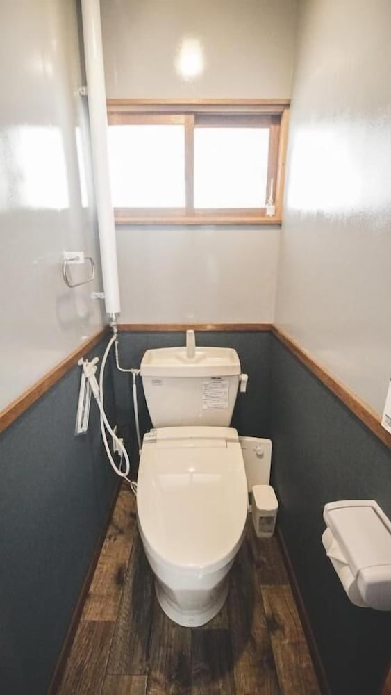 ヴィラ ガーデンビュー バスルーム1 | Furano View House