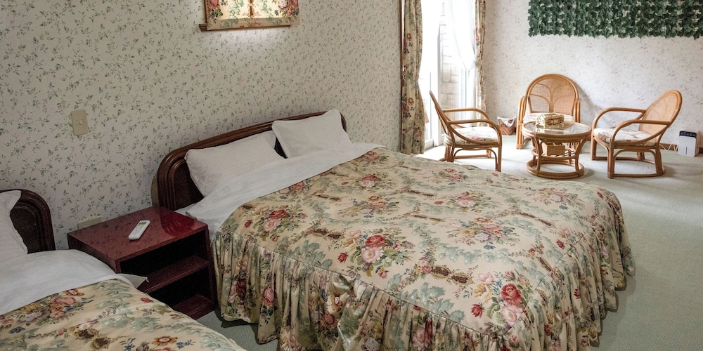 ファミリールーム（Family Room） 客室3 | ペンション バルミー