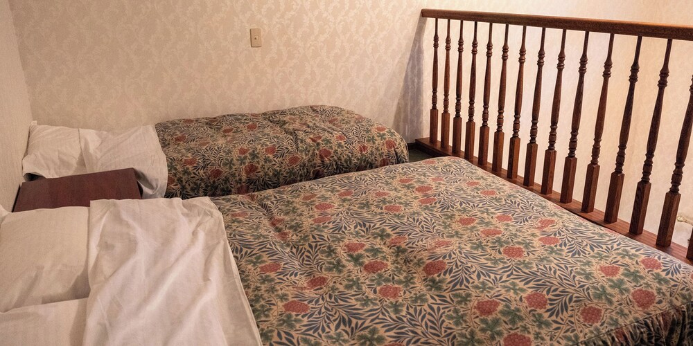 メゾネットファミリールーム（Maisonette Family Room） 客室6 | ペンション バルミー