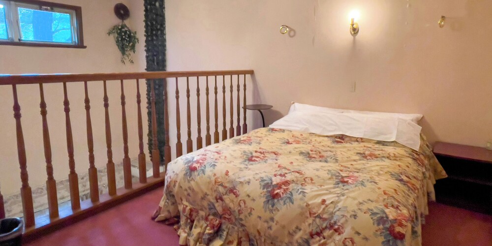 メゾネットファミリールーム（Maisonette Family Room） | ペンション バルミー