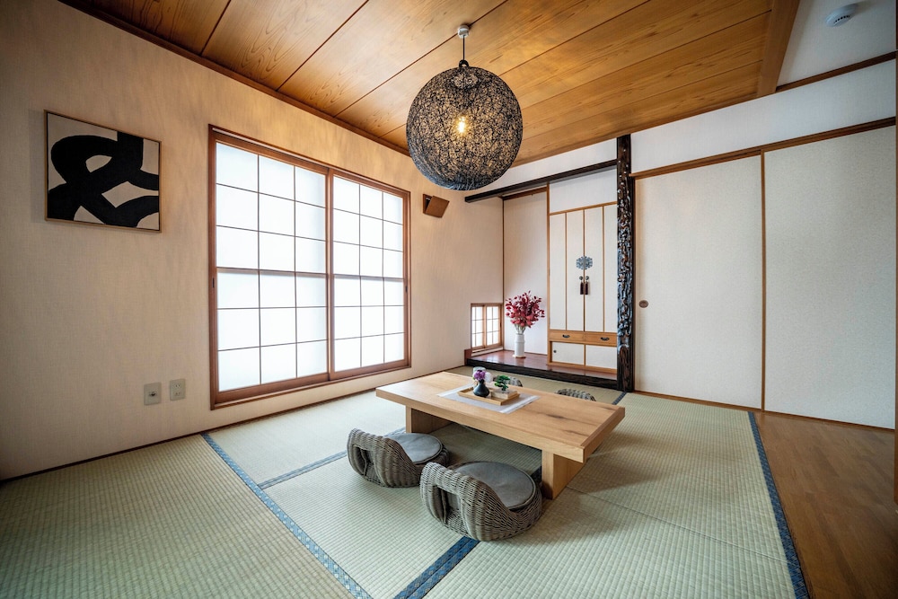 客室1 | E-US NAEBO HOUSE