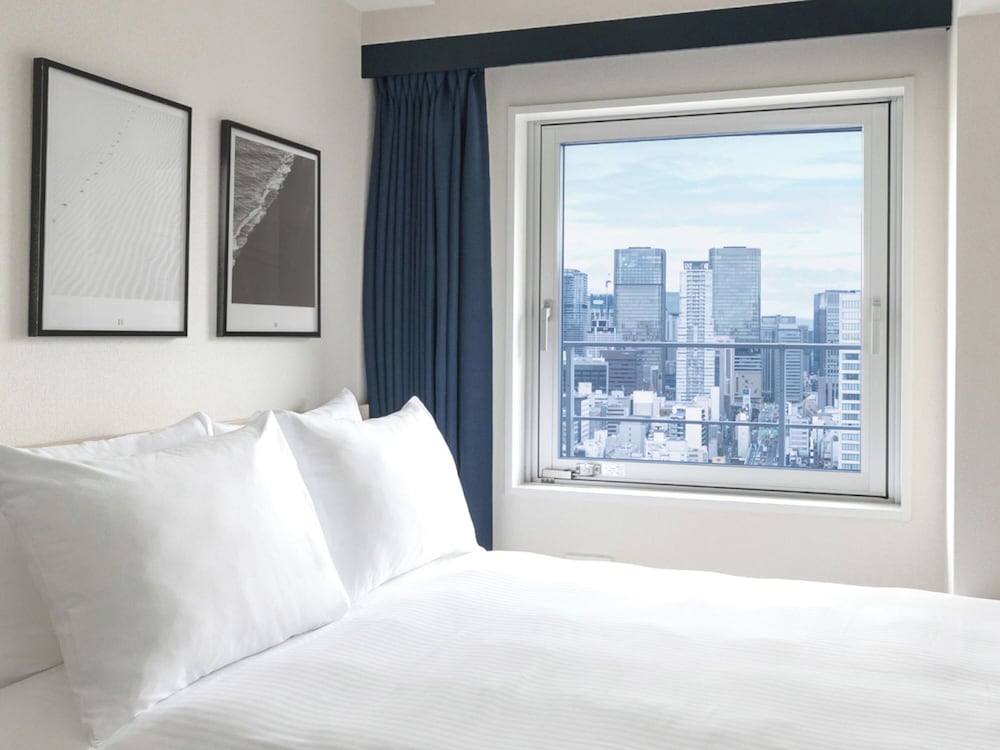 スタンダード ダブルルーム 禁煙 部屋からの景観1 | BRACKETS HOTEL Osaka Hommachi