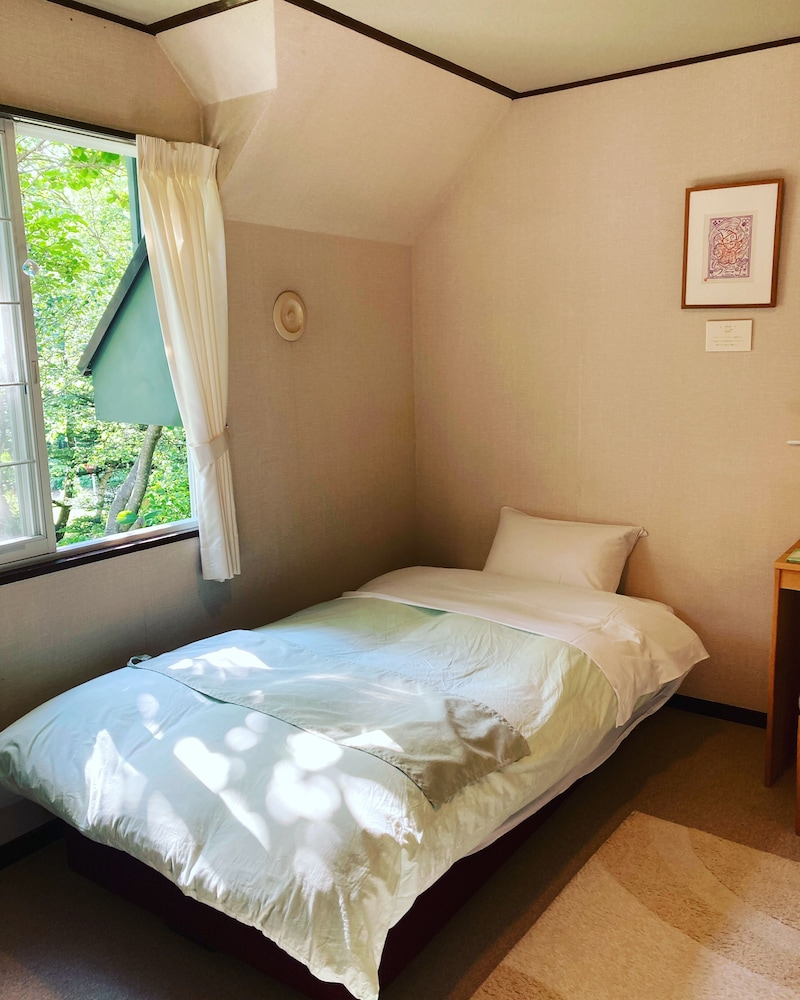 客室1 | ペンション　エバーグリーン