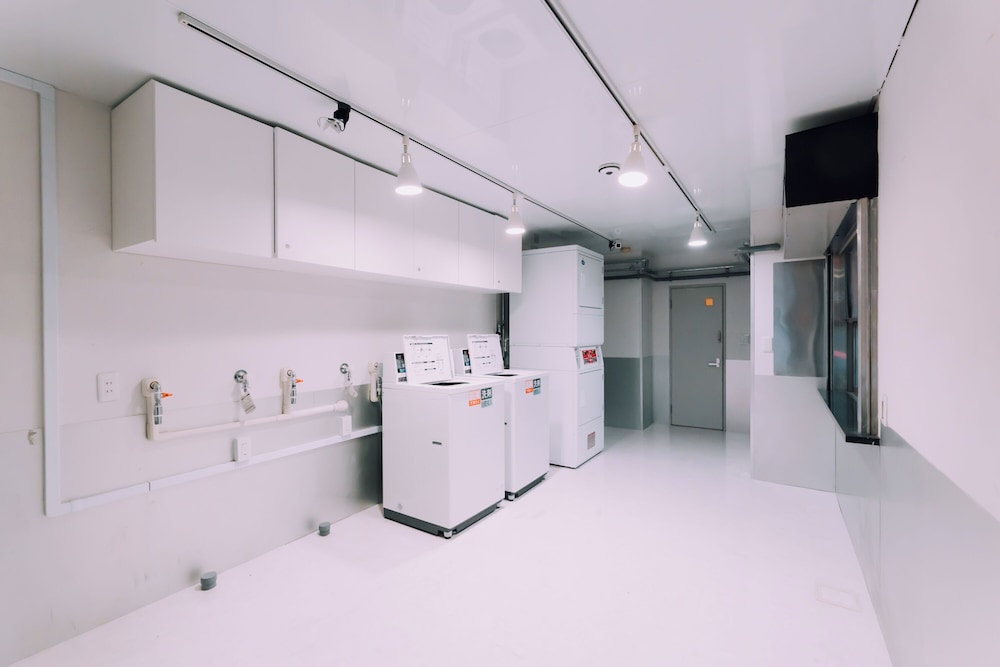 ランドリー ルーム1 | Minimalist Loft 1002 ランドリー ルーム1 | Minimalist Loft 1002