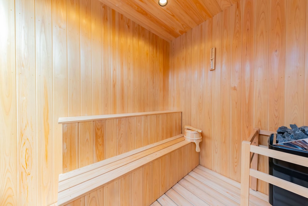 デラックス ヴィラ パティオ 客室4 | awaJ Beach Club