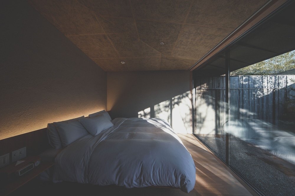 トラディショナル ハウス 2 ベッドルーム パティオ ガーデンビュー | COMICO ART HOUSE YUFUIN