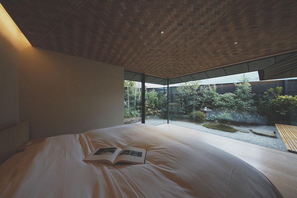 客室1 | COMICO ART HOUSE YUFUIN