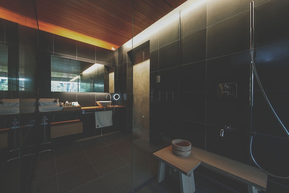 トラディショナル ハウス 1 ベッドルーム パティオ ガーデンビュー バスルームの設備0 | COMICO ART HOUSE YUFUIN