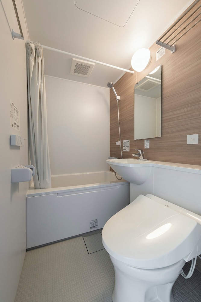 ベーシック ダブルルーム 客室5 | ホテルクラウンヒルズ五井