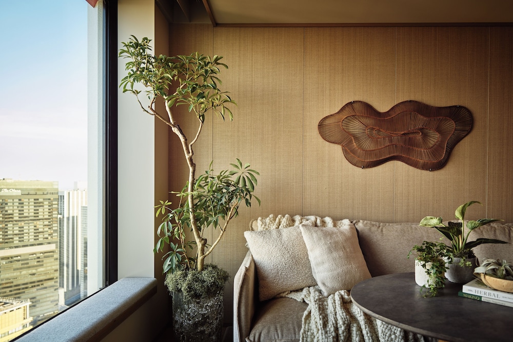 Skyline Lounge Two Doubles リビング エリア0 | 1 Hotel Tokyo