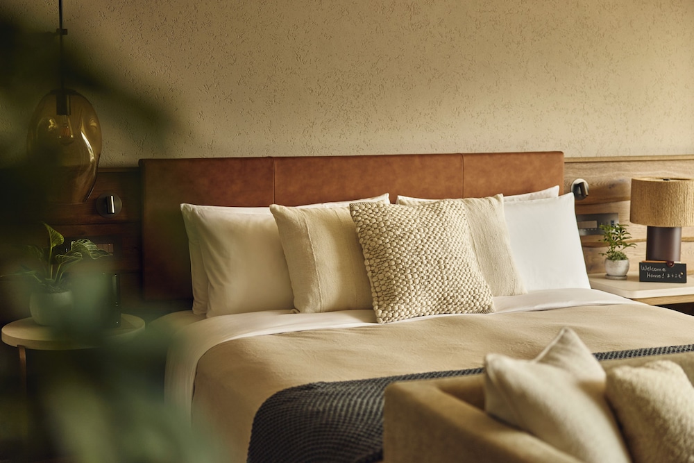 Alcove King | 1 Hotel Tokyo