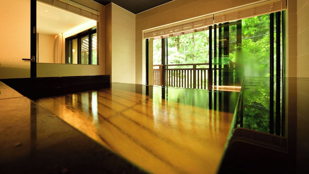 デザイン ルーム | 四万温泉 鹿覗きの湯つるや