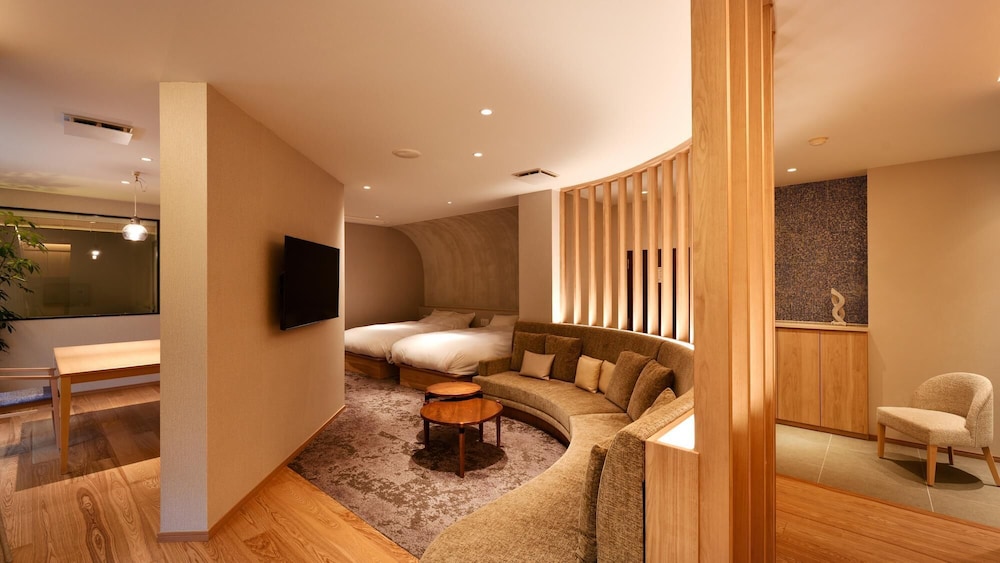 デザイン ルーム 客室0 | 四万温泉 鹿覗きの湯つるや