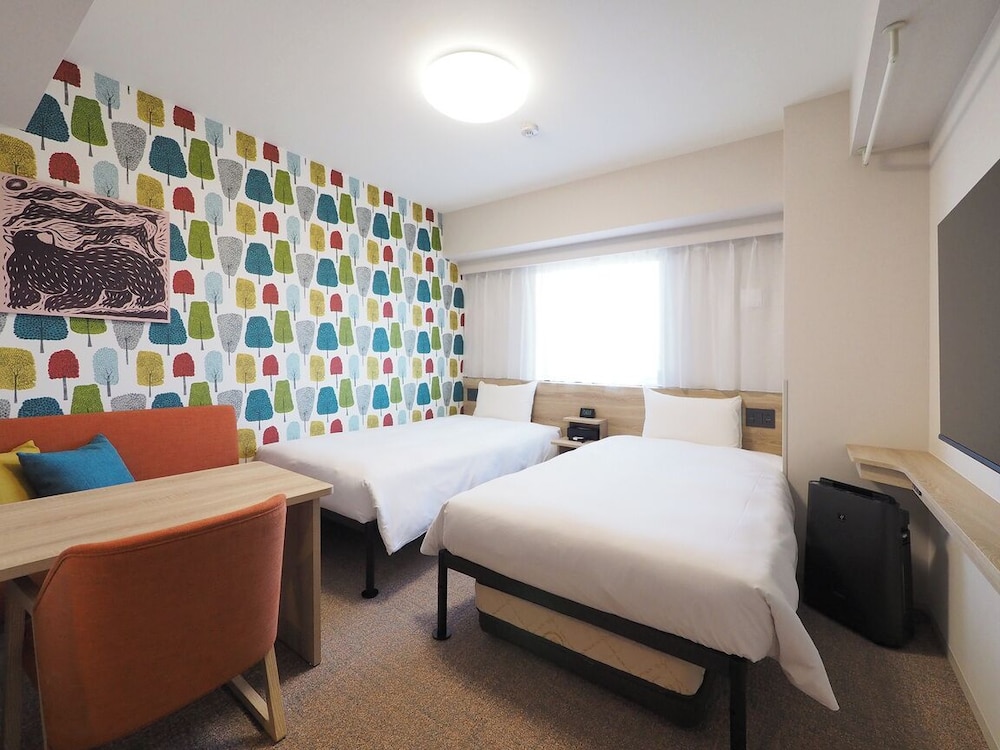 ツインルーム+エキストラベッド 洗濯機・電子レンジ付き 禁煙 | たびのホテル石狩