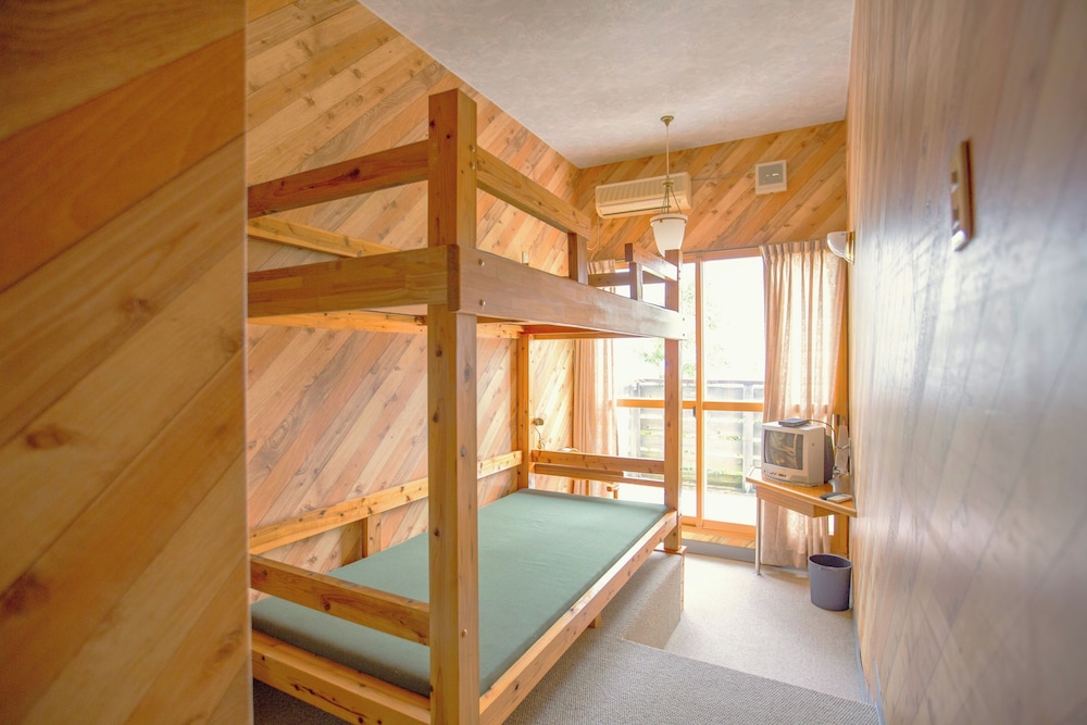 シグネチャー キャビン オーシャンビュー 客室4 | 名田忠山荘
