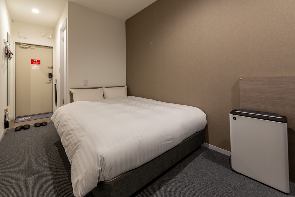 スタンダード ダブルルーム 禁煙 客室1 | HOTEL R9 The Yard 栃木大平