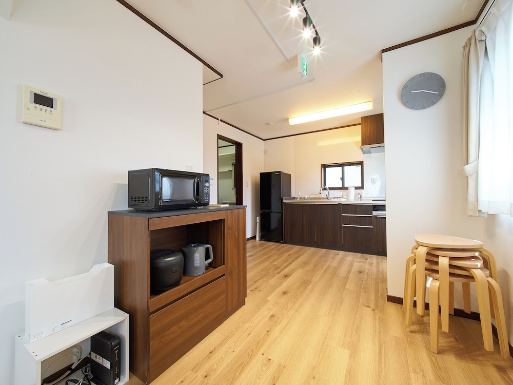 ハウス 4 ベッドルーム 禁煙 キッチン 客室内のダイニングエリア7 | The Prime TOKYO SKYTREE