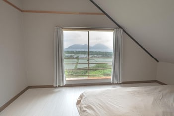 洞爺湖の神と中島