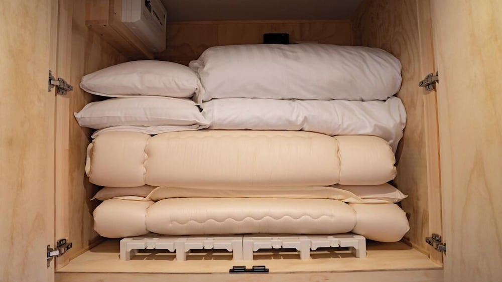ベーシック 4 人部屋 マウンテンビュー 客室15 | JRモバイルイン富良野