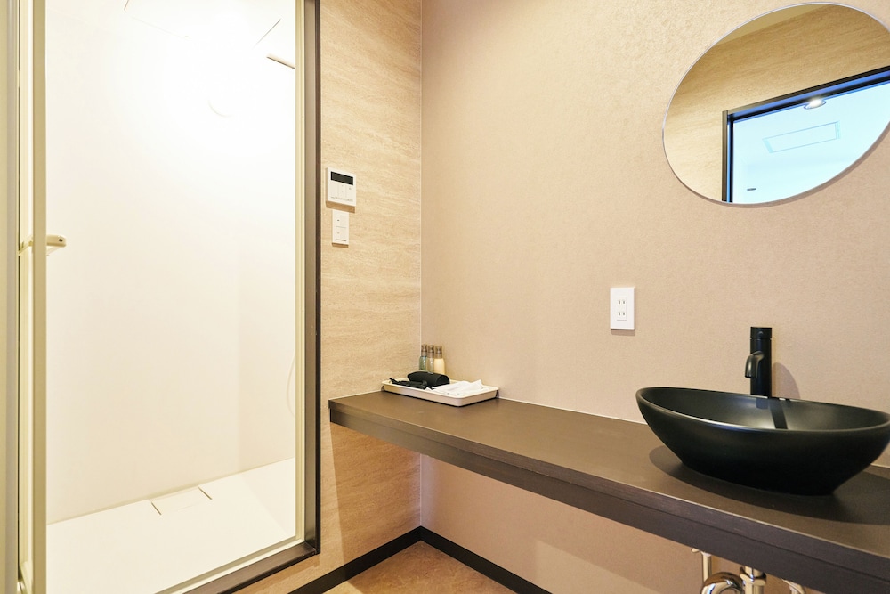 スタンダード ルーム 禁煙 バスルーム0 | トモリ ゲストハウス