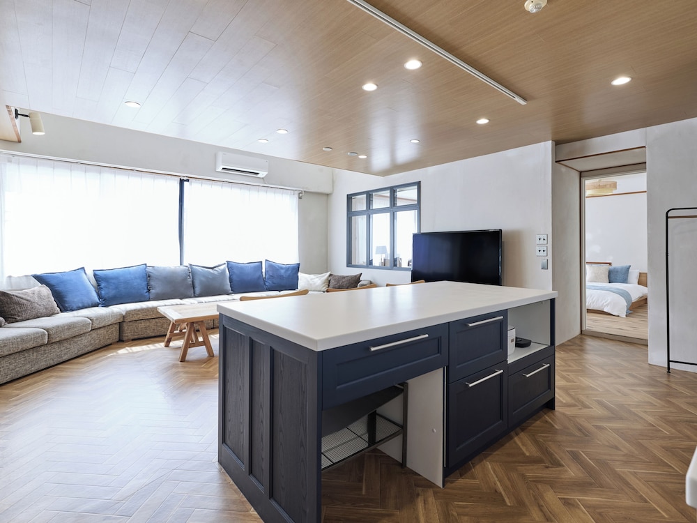 ファミリー アパートメント 専用キッチン0 | LIVE HEART House