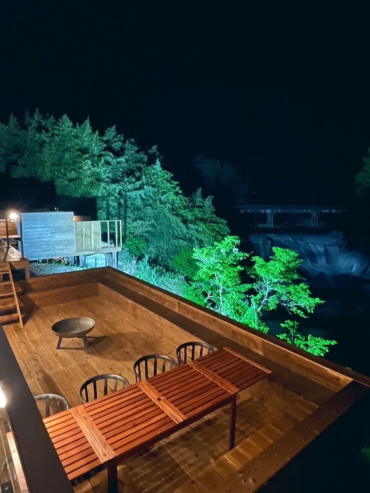 ラグジュアリー ヴィラ リバービュー テラス / パティオ6 | and RIVER勝浦