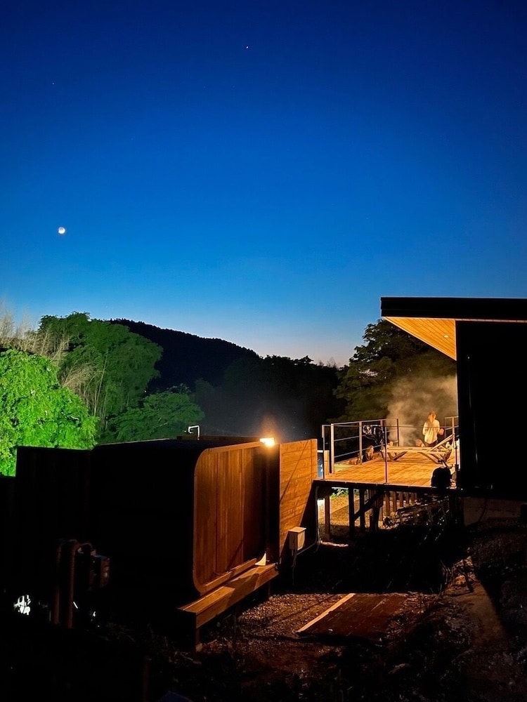 ラグジュアリー ヴィラ リバービュー バスルーム6 | and RIVER勝浦