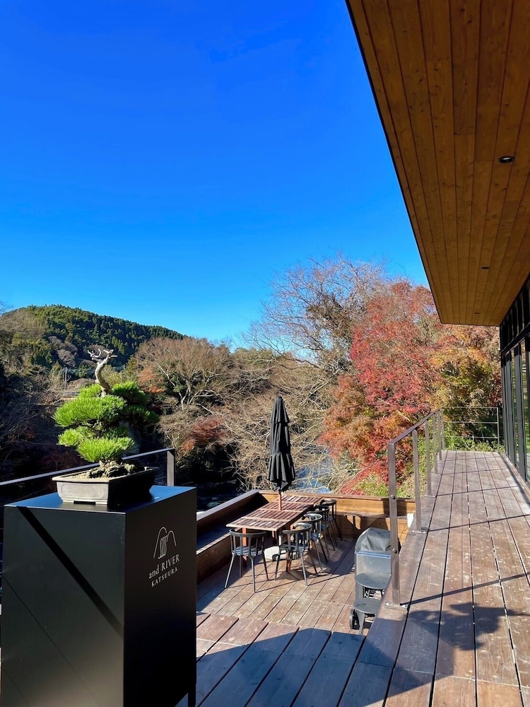 ラグジュアリー ヴィラ リバービュー テラス / パティオ0 | and RIVER勝浦