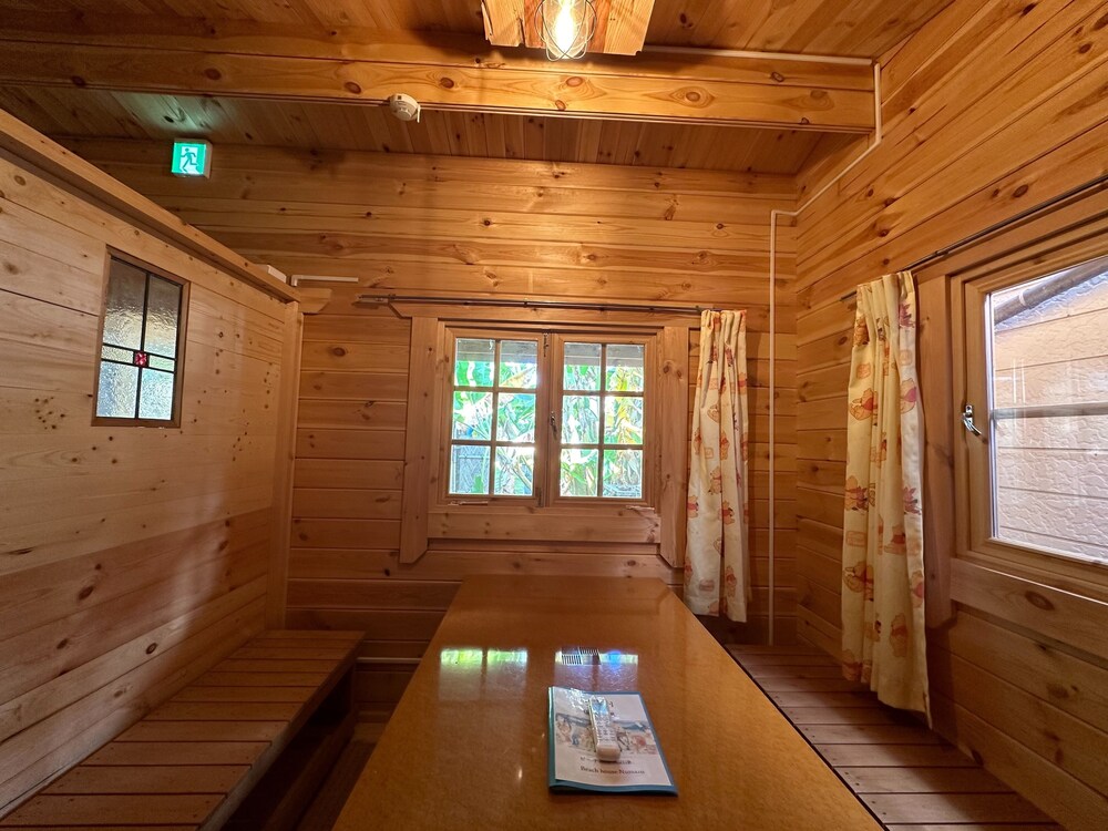 プレミアム ハウス 禁煙 ガーデンビュー 客室内のダイニングエリア0 | Beach　House　Numazu