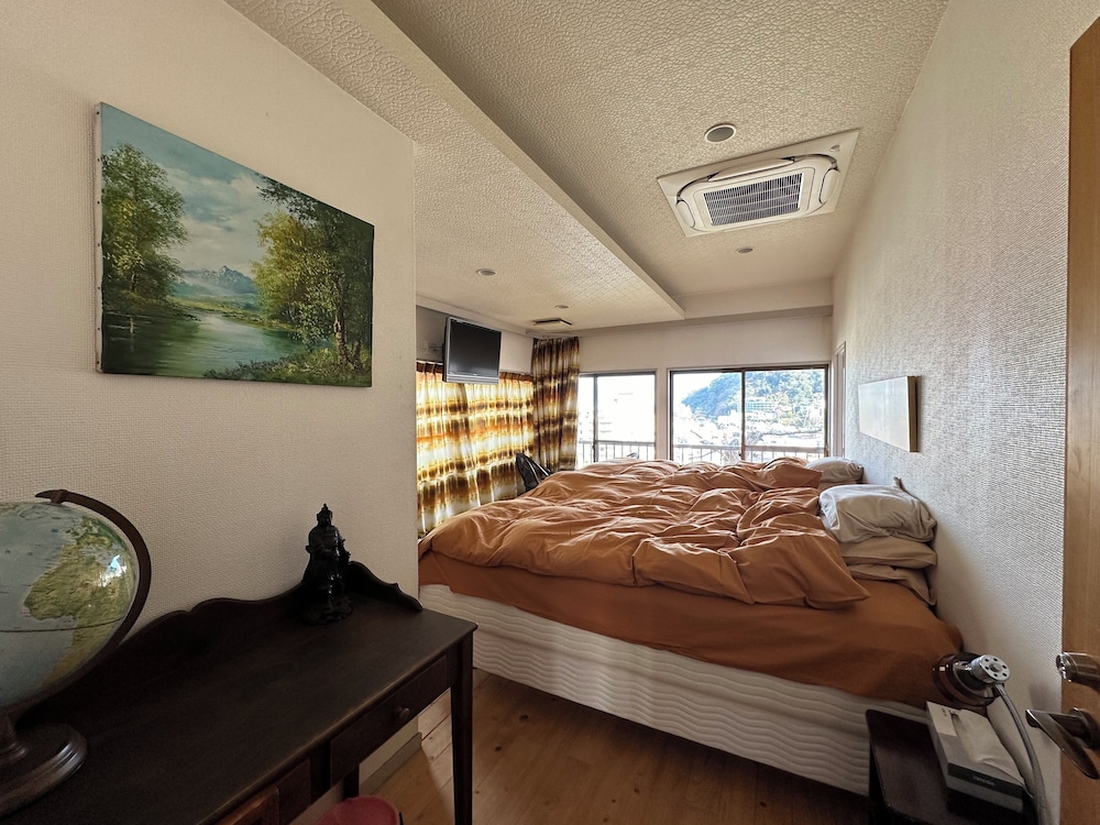 ラグジュアリー ヴィラ バルコニー シービュー 客室3 | Villa Mare Atami
