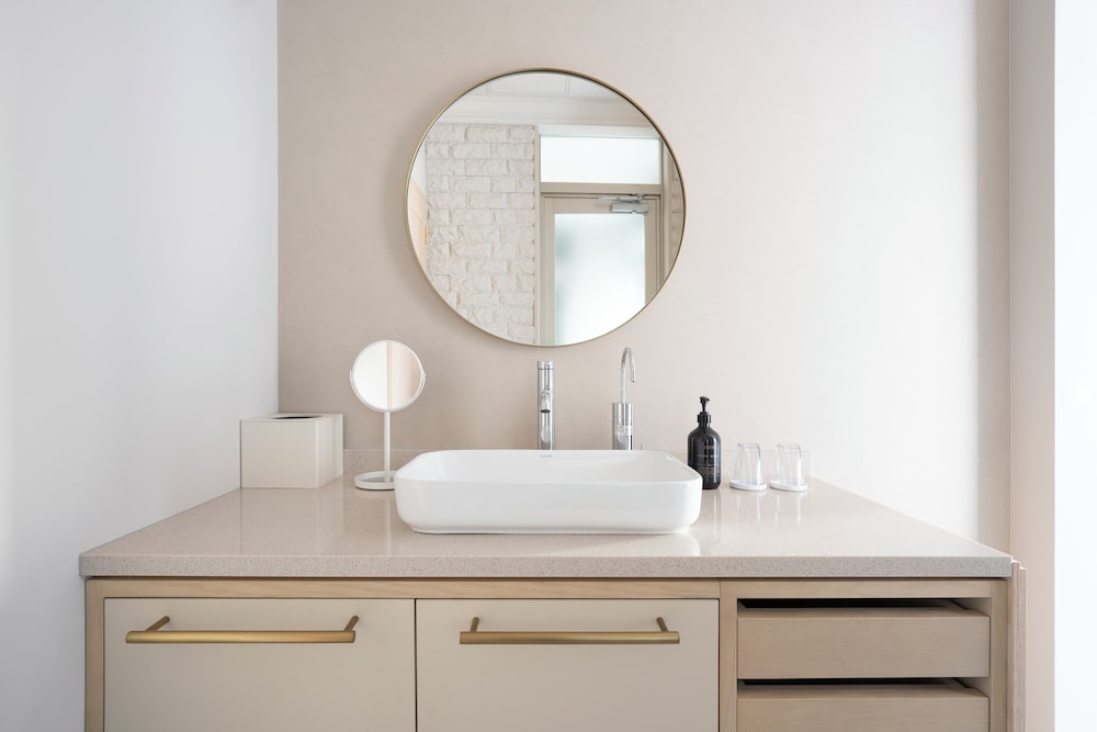 エコノミー ダブルルーム バスルーム0 | hotel hisoca ikebukuro