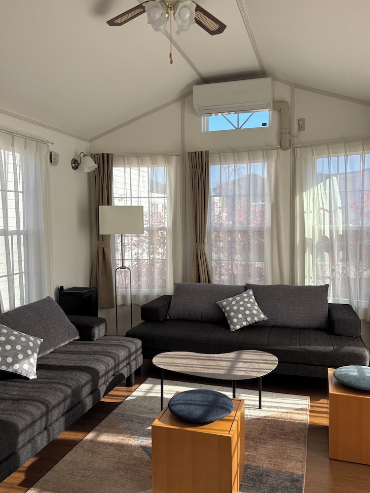 スーペリア モバイルホーム 1 ベッドルーム サウナ マウンテンビュー 客室26 | イン・ザ・富士