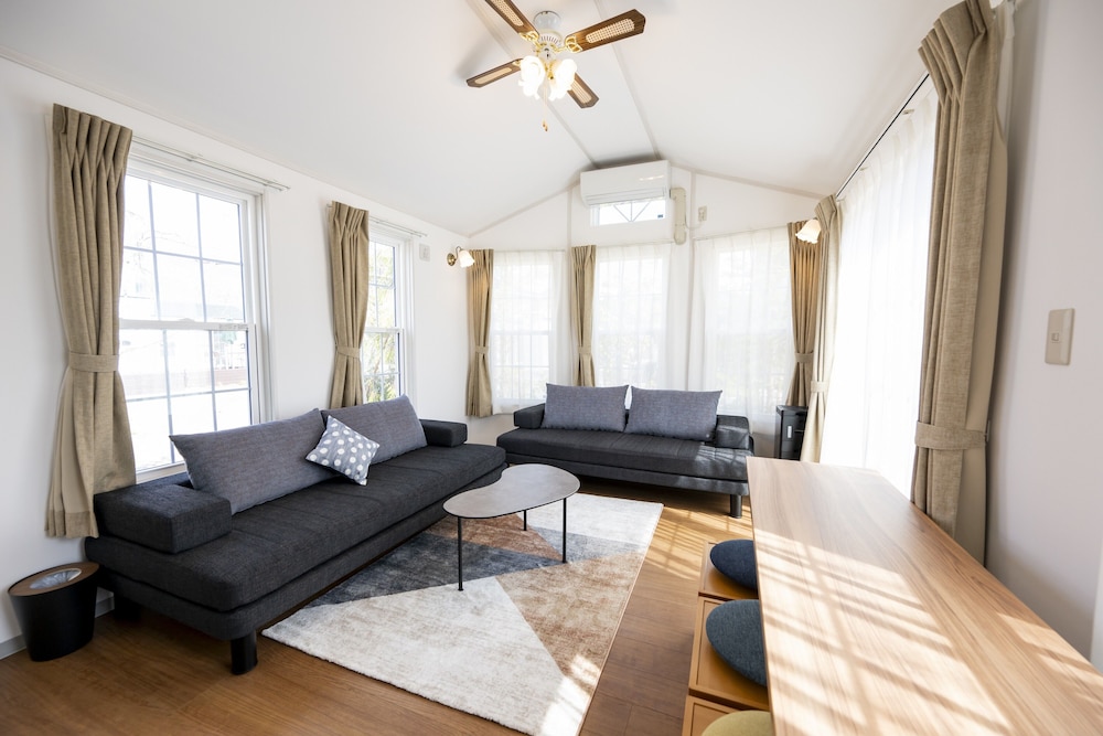 スーペリア モバイルホーム 1 ベッドルーム サウナ マウンテンビュー 客室15 | イン・ザ・富士