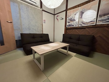 弥生町1丁目戸建