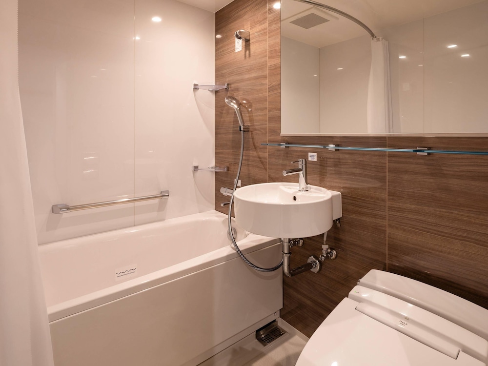 スタンダード ルーム シングルベッド 2 台 禁煙 バスルーム1 | コンフォートホテル水戸