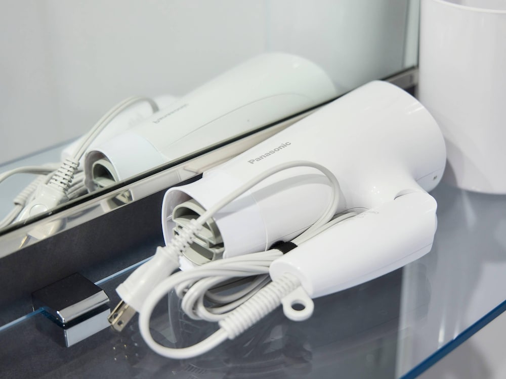 スタンダード ルーム ダブルベッド 1 台 禁煙 バスルーム1 | コンフォートホテル水戸