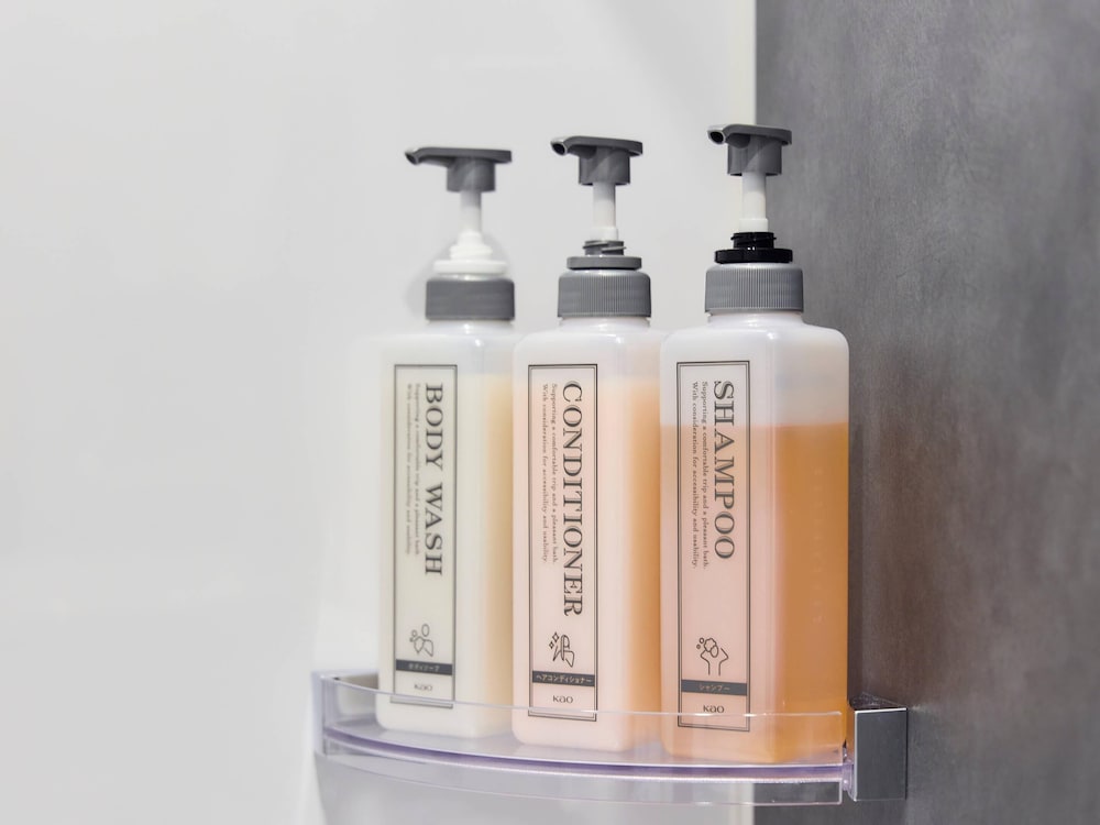 スタンダード ルーム ダブルベッド 1 台 禁煙 バスルーム0 | コンフォートホテル水戸