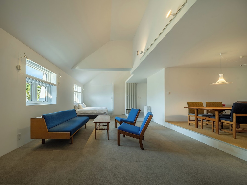 浅間スイート 禁煙 | 西軽井沢ホテル atelier bla (アトリエ・ブルゥ) by LONGINGHOUSE