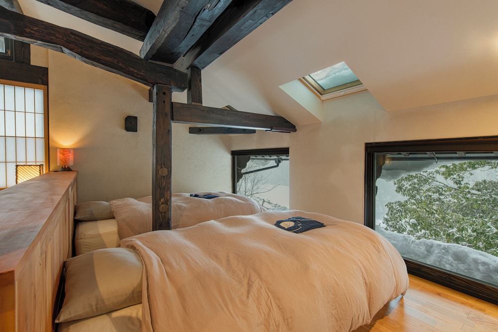 ラグジュアリー スイート リバービュー コーナー 部屋からの景観0 | Onsen＆Garden 七菜