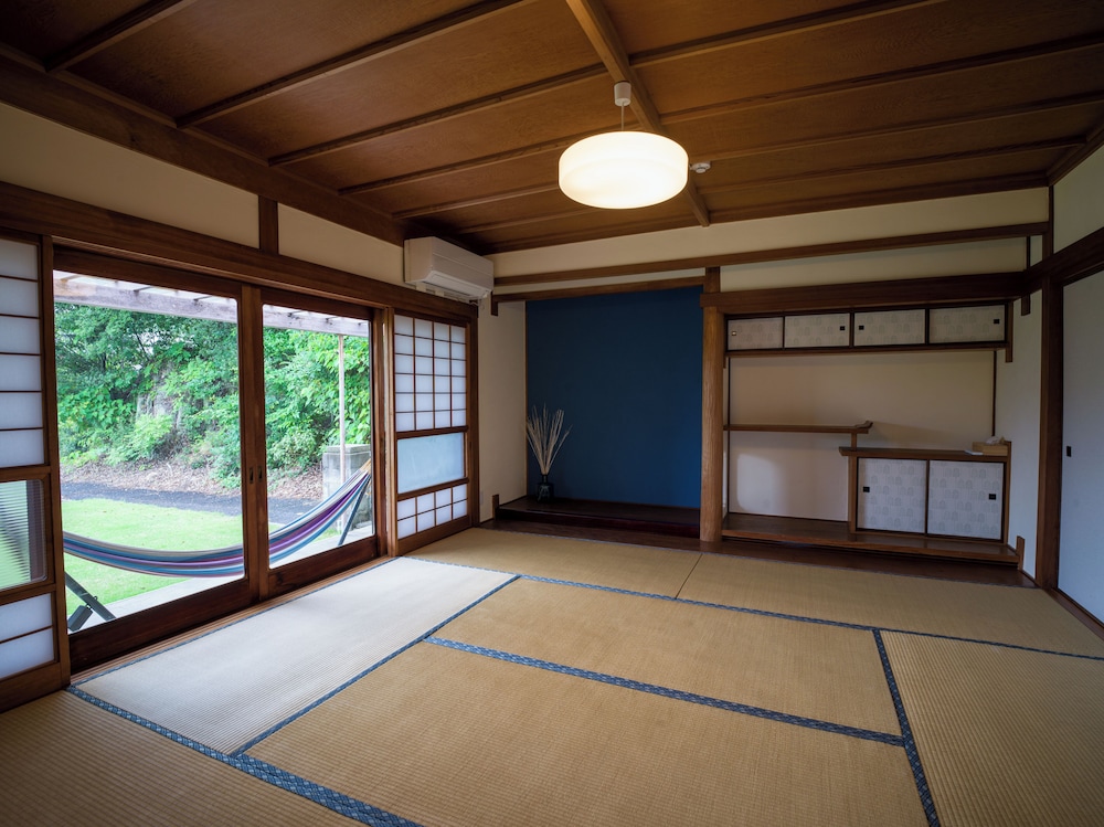 客室1 | オオミシマスペース HANARE