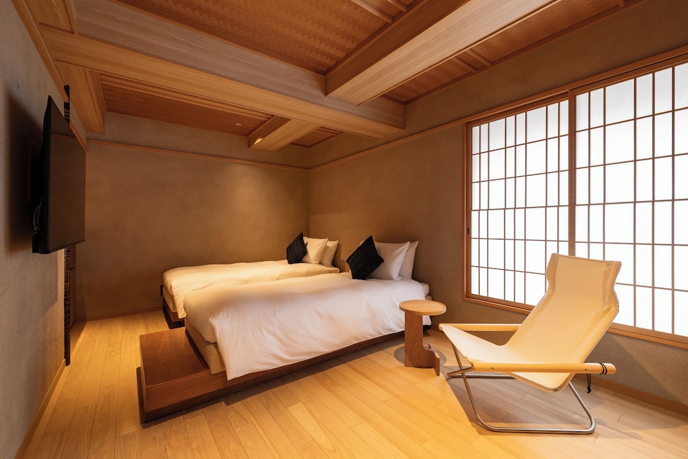 トラディショナル ルーム リビングルーム3 | soyo-ne kyoto sanjo