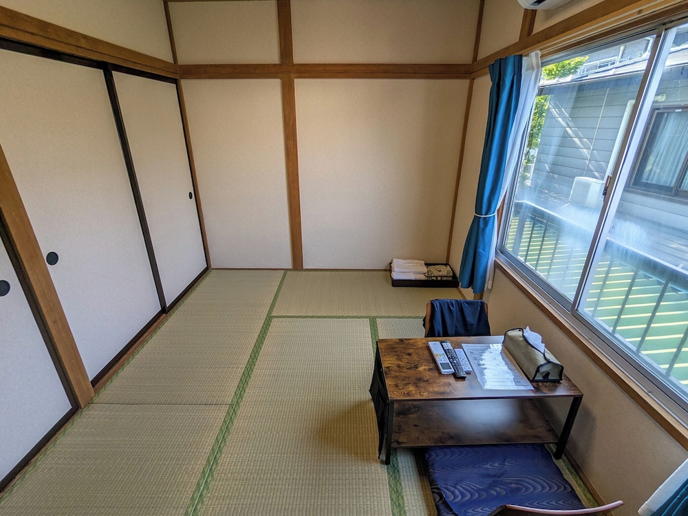 和風ツインルーム 客室8 | ゲストハウス柊