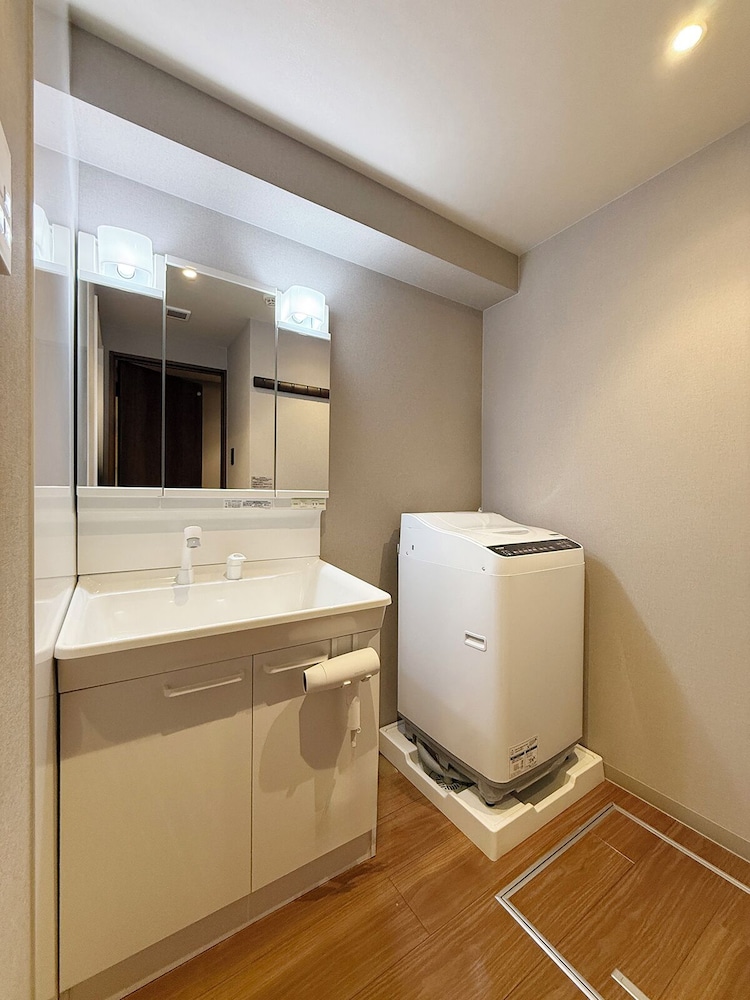 パノラミック アパートメント バルコニー リバービュー バスルーム0 | Grandeur Hamamoto