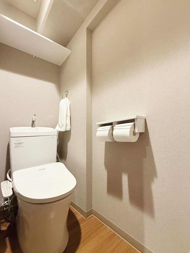 パノラミック アパートメント バルコニー リバービュー バスルーム3 | Grandeur Hamamoto