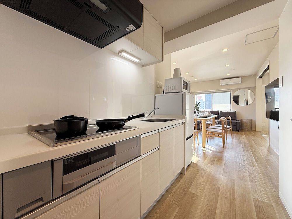 ラグジュアリー アパートメント 専用キッチン0 | Grandeur Hamamoto